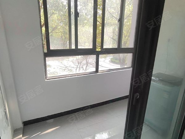 苏州太仓沙溪白云花园白云花园两室水电费民用押一付一有钥匙看房方便