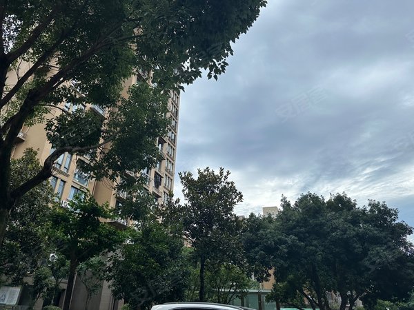 杭州桐庐桐庐城区富春滨江水岸华庭水岸华庭两室一厅一卫  南北通透