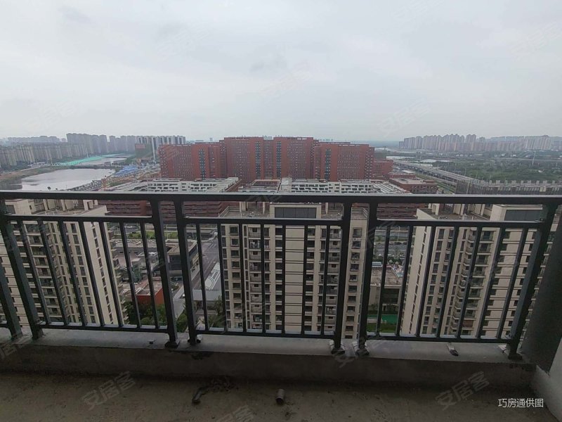 力高君誉城 南向采光好 高楼层视野好 车位充足 双卫 带电梯