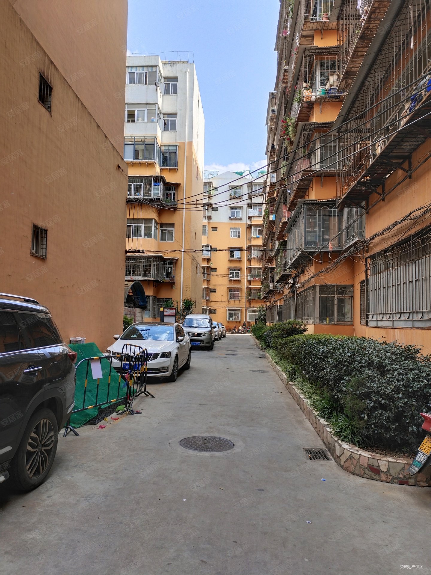 东骏苑小区3室2厅1卫97㎡南北83万