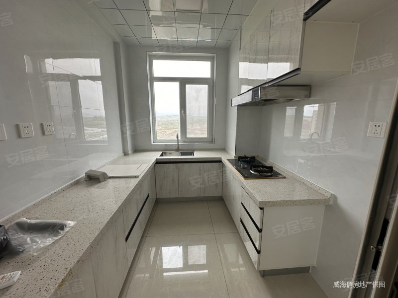 成山御苑八期15层116平精装未住带地下室