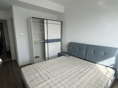 温州龙湾海城19路天铂华庭 4室套房拎包入住 价格便宜 家具齐全出租房源真实图片
