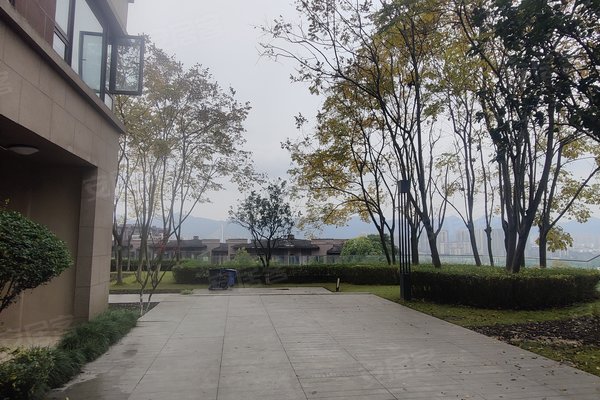 重庆二手房 万科悦湾(南区) > 赵卫东解读万科悦湾(南区)轨道交通到家