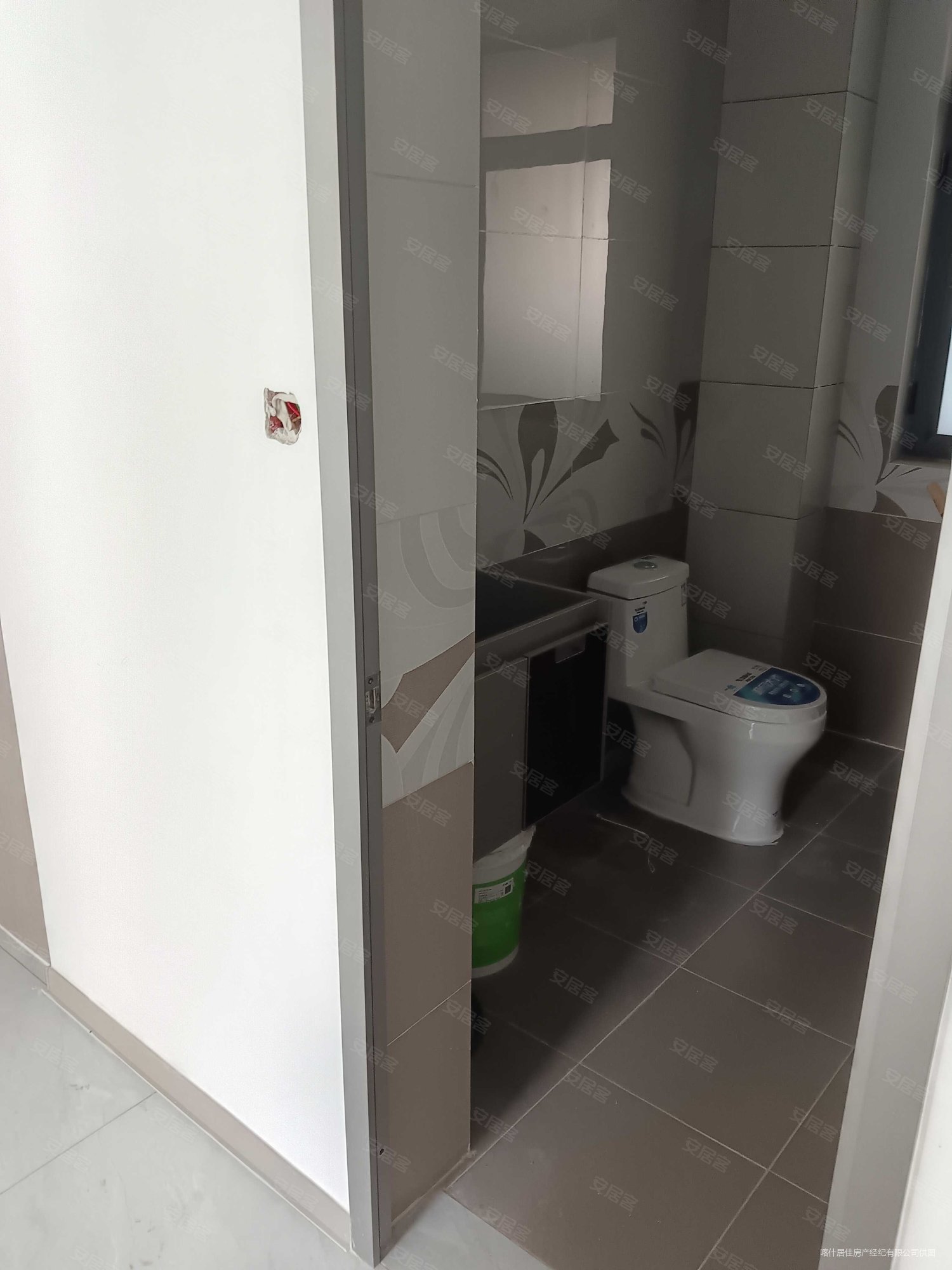 中佑熙悦城3室2厅2卫114㎡南北60万