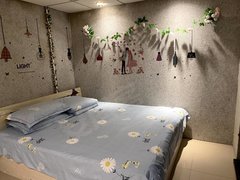 大庆让胡路大庆师范学院师范学院很近公寓出租拎包入住随时看房家电齐全押一付一装修高档出租房源真实图片