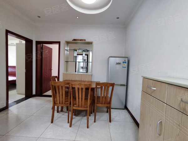 重庆沙坪坝沙滨路华宇金沙时代南苑肿瘤医院旁边 精装两室 家电齐全