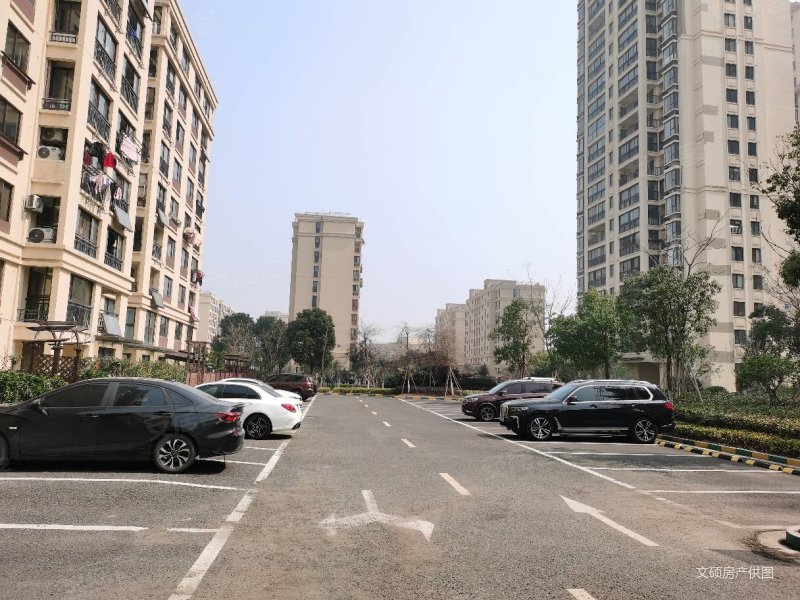 众安山水苑4室2厅2卫131.7㎡南北101万