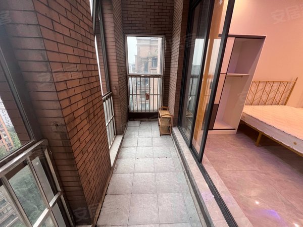 杭州临平临平理想家园汽车北站 邱山大街 精装一居室 朝南有阳台 租金