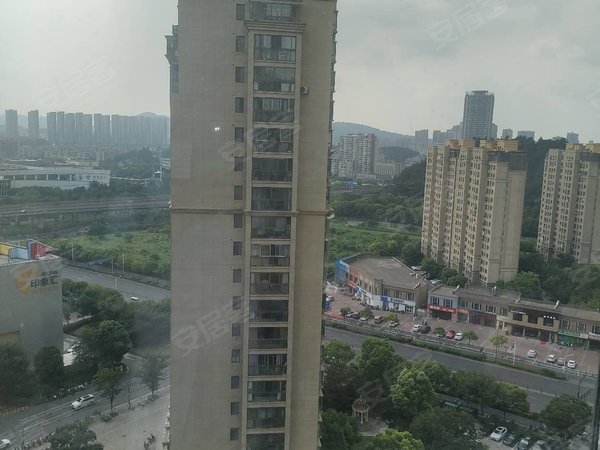 【多图】悦上湖,海安火车站租房,紧靠海陵中学东校区悦上湖 3室1厅2卫