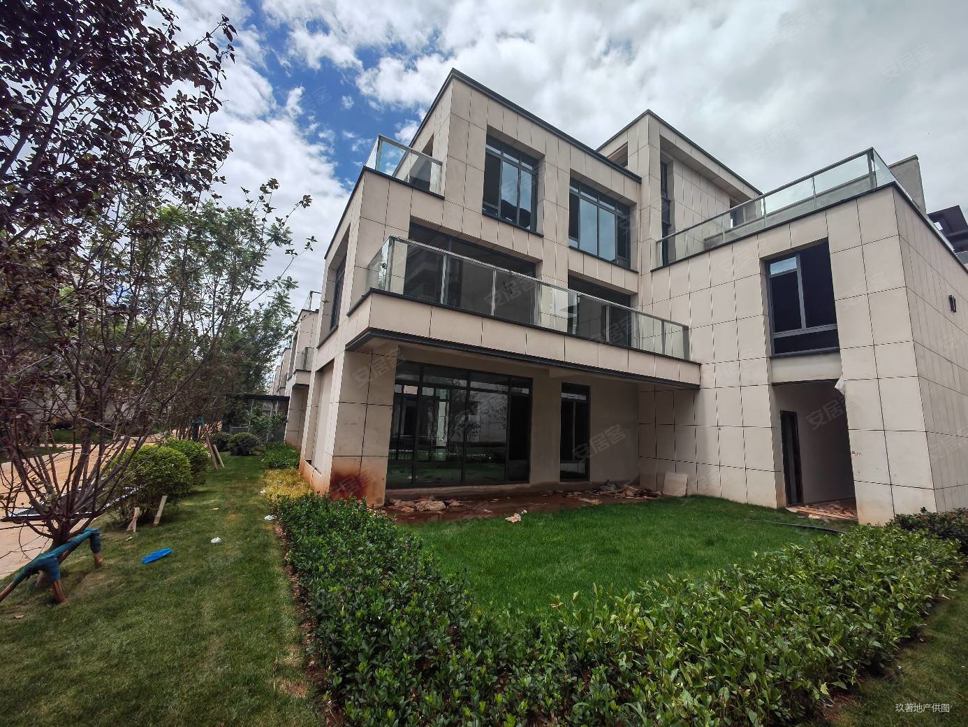 华夏澜台府g抵7折大户型类双拼别墅带双露台大花园赠车库