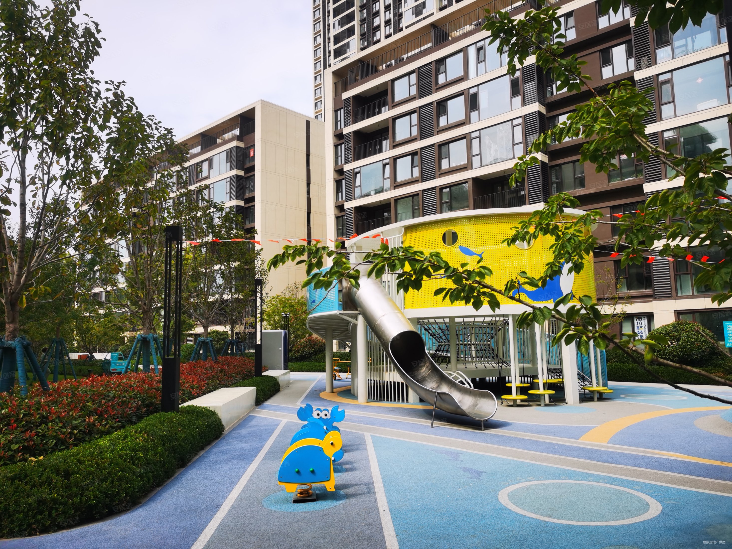 地铁口,华润三期电梯洋房,118平套三双卫,南北通透,华润国际海洋智区