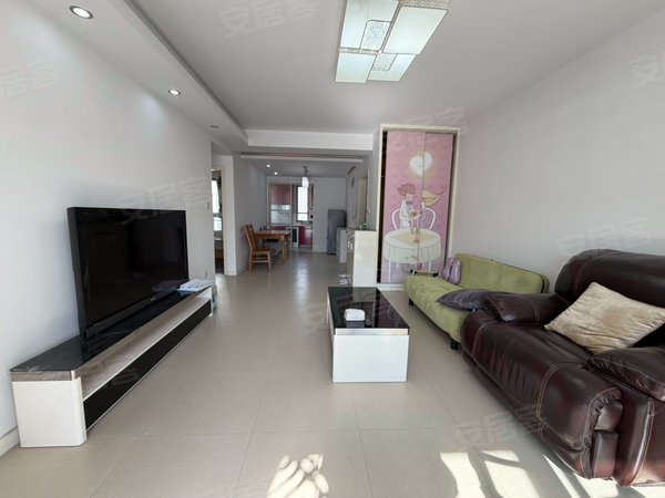 近地铁 品质小区 有车位 精装两室两厅