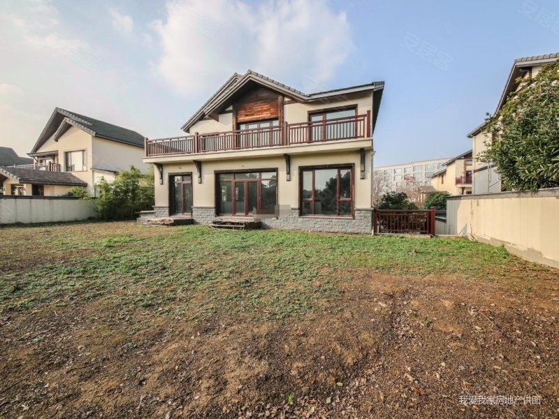 新出太湖边独栋别墅高端社区花园500平