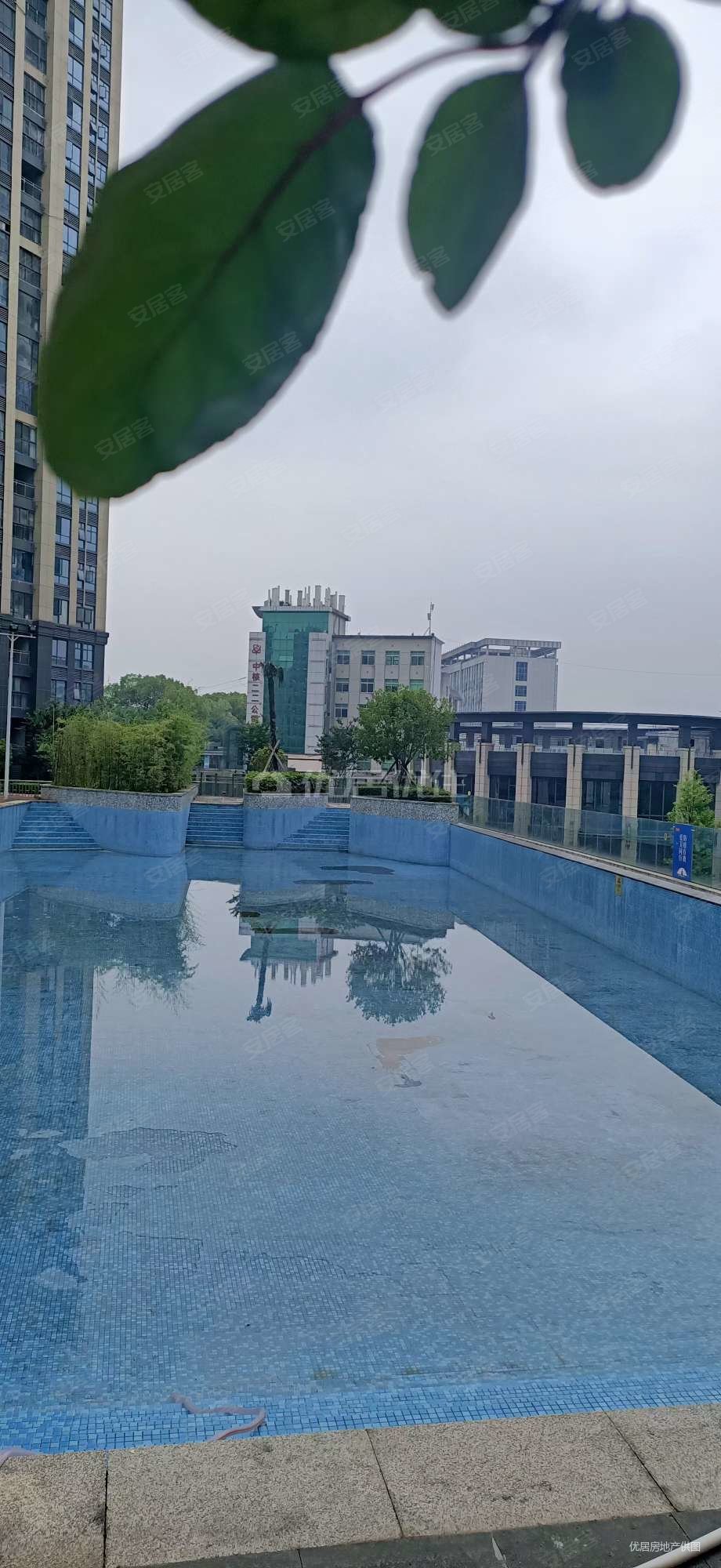 中核半岛城邦3室2厅2卫118㎡南85万