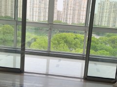 上海松江松江新城东鼎景观大平层四房靠近地中海大学城家具可以换新有车位出租房源真实图片