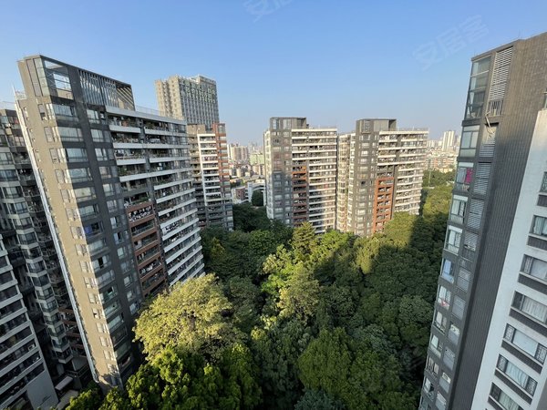 广州海珠沙园光大花园四期光大花园四期 全新装修三房 高层 采光通风