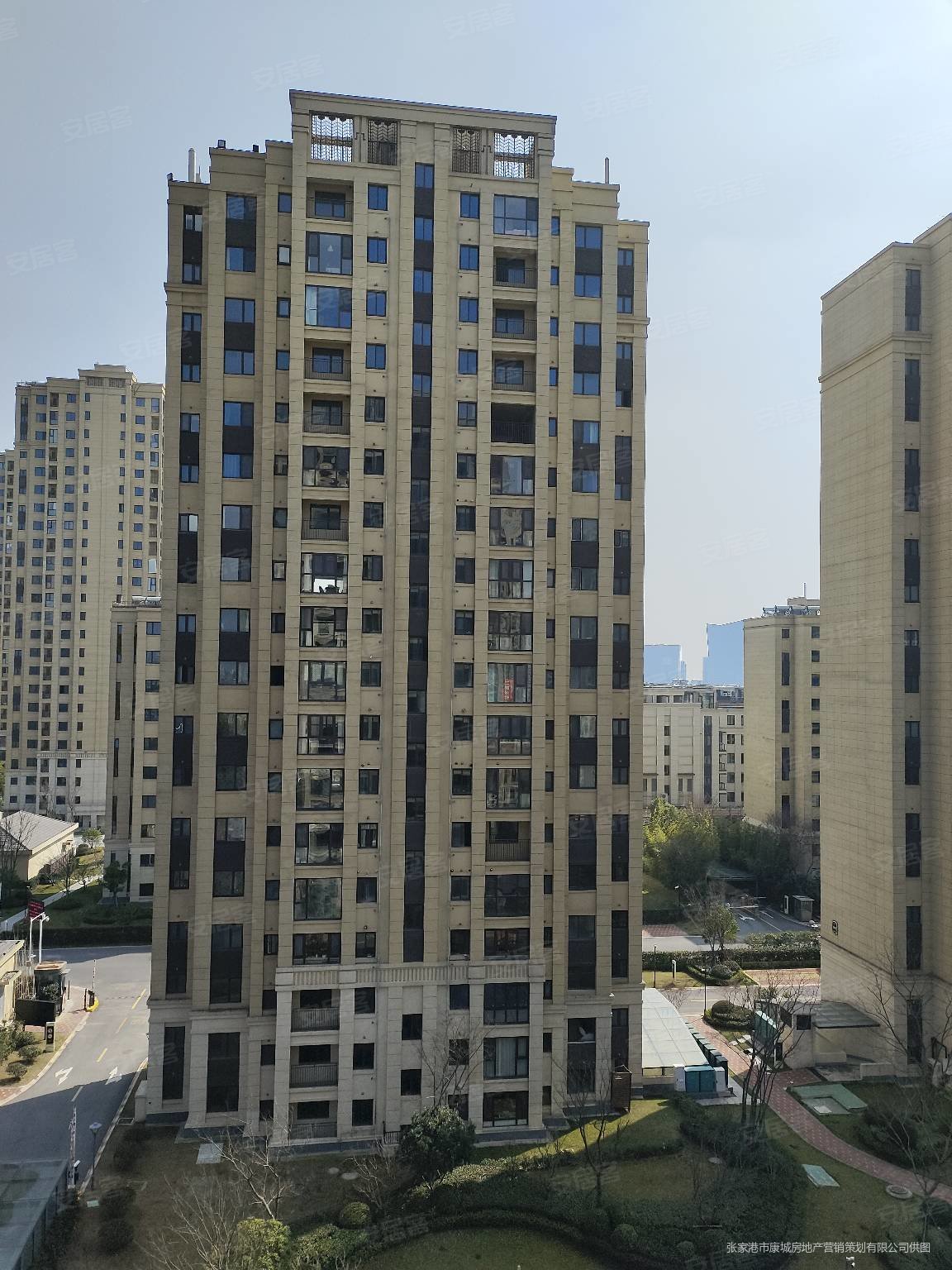 急卖世茂九溪墅小洋房9楼143平复式四房赠送多南北通透