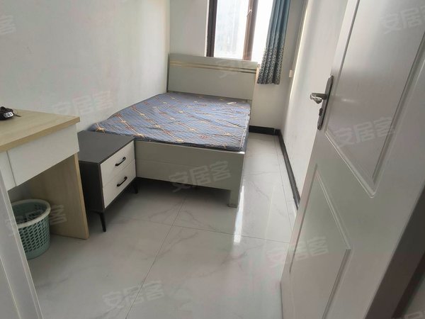 海宁长安镇农发区盈都江悦城高尔夫球场以北，江悦城小区出租房源真实图片