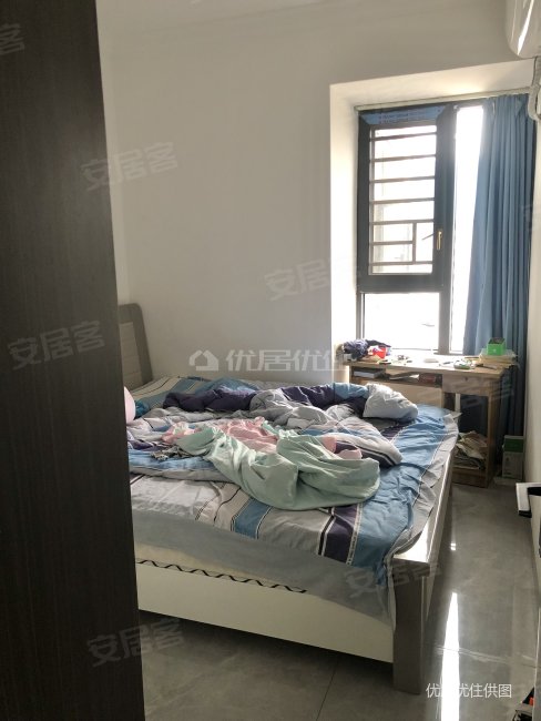 3房2厅2卫精装周末可以看房