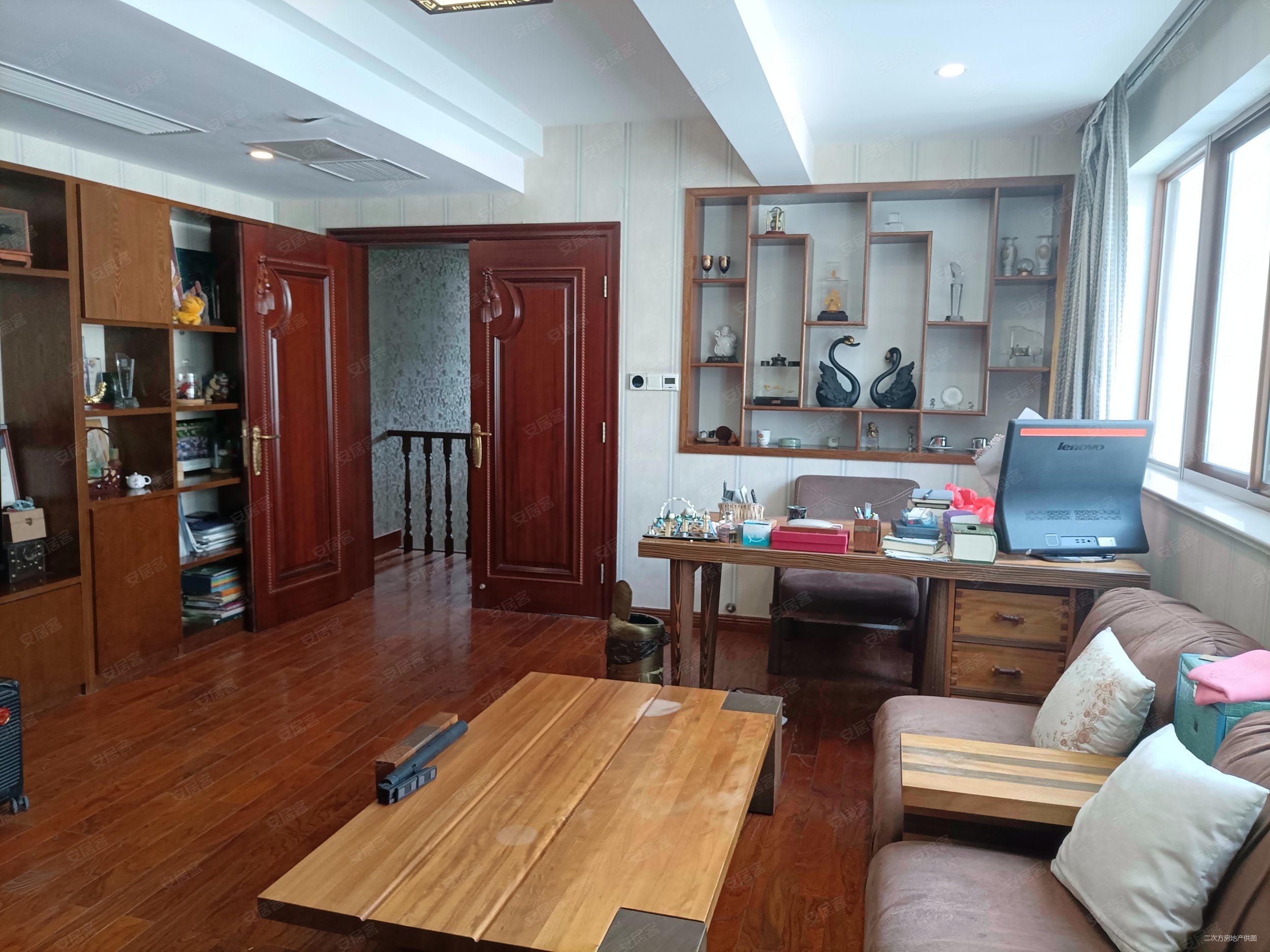 业主移民急将300万 纯中式别墅区智园 带前花园送汽车库