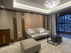 溧阳城南万达恒大观澜府，南北通透，三室两厅两卫，中央空调地暖，新风系统出租房源真实图片