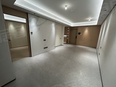 深圳宝安马安山锦园二房!万丰海岸城东南景观开发商装修出租房源真实图片