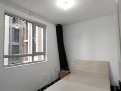 阿克苏阿克苏市阿克苏城区金兰广场电梯合租房，月租800到1000，押金300。包费用出租房源真实图片