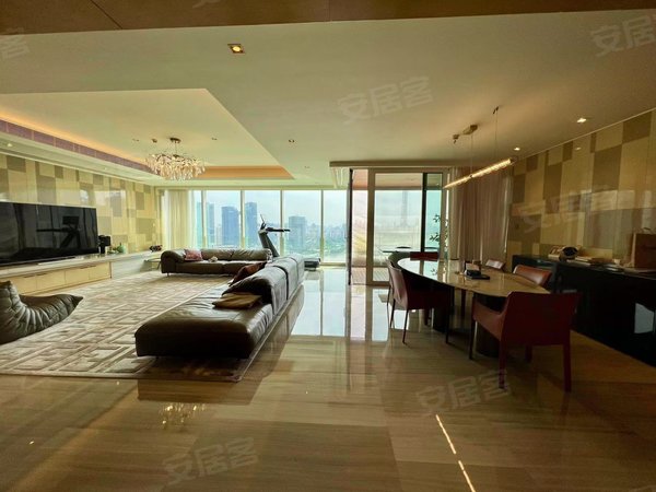 第一豪宅俯视广州身份名片一线江景侨鑫汇悦台