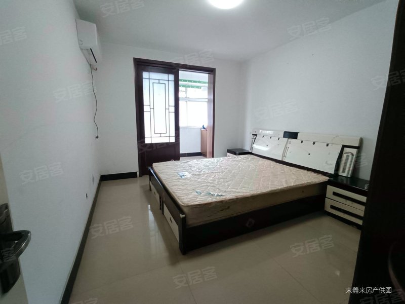 急售49w实验运中瑞金公寓大三室送储藏室