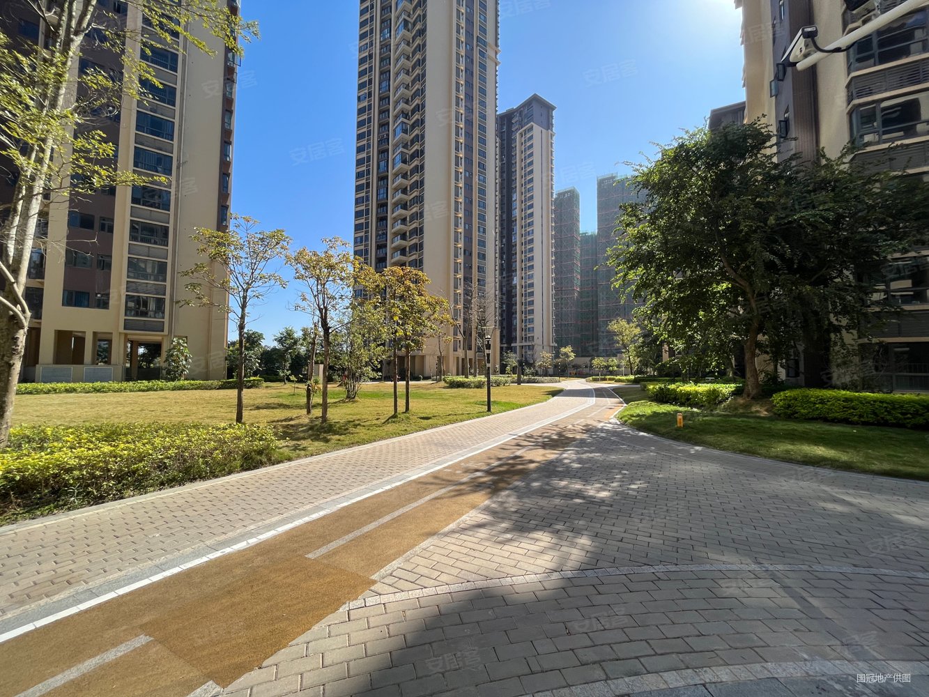 东江新城富盈公馆三期小高层前后左三面带花园露台产权清晰