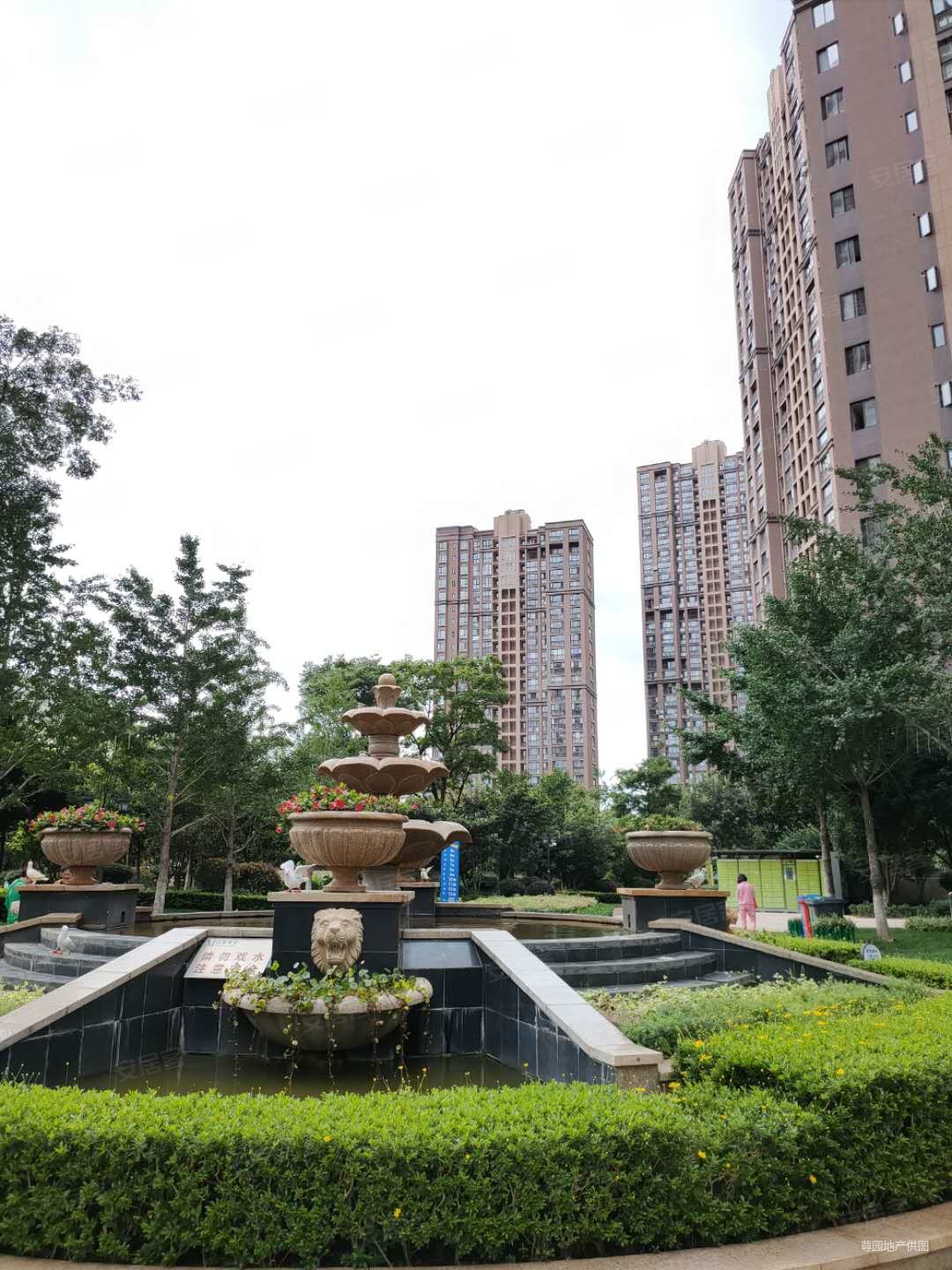 爱琴海红星紫郡 精装89平2房满2年带车位 带车位 带学校