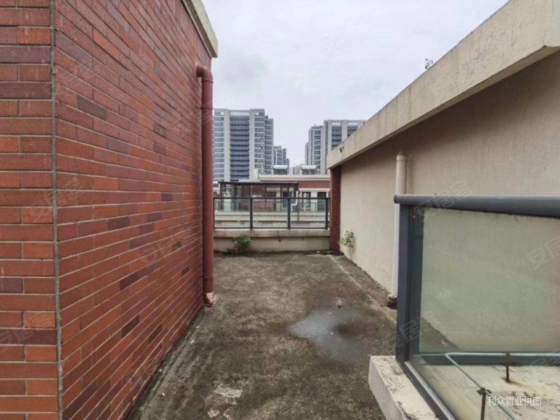 银城一方山别墅