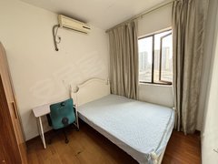 成都高新区南延线一号线华阳地铁 家乐福时代天城 远大购物中心 天府三街软件园出租房源真实图片