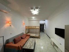 喀什喀什市喀什城区万达广场附近，中亚商贸城，一室一厅，单身公寓，领包入住，空调出租房源真实图片