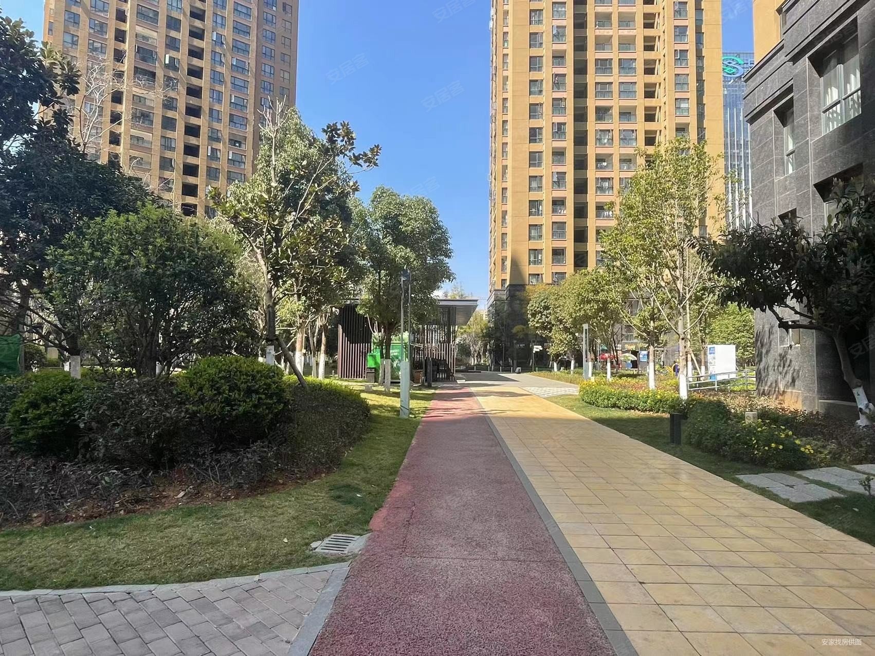 俊发观云海云悠苑2室2厅1卫74㎡东南70万