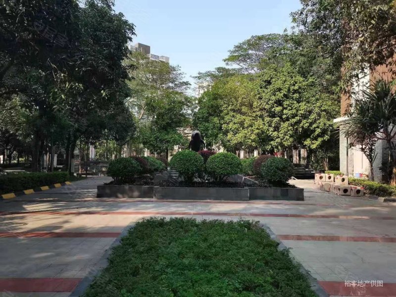 东莞房产网>东莞二手房>南城二手房>南城车站二手房>金域中央>