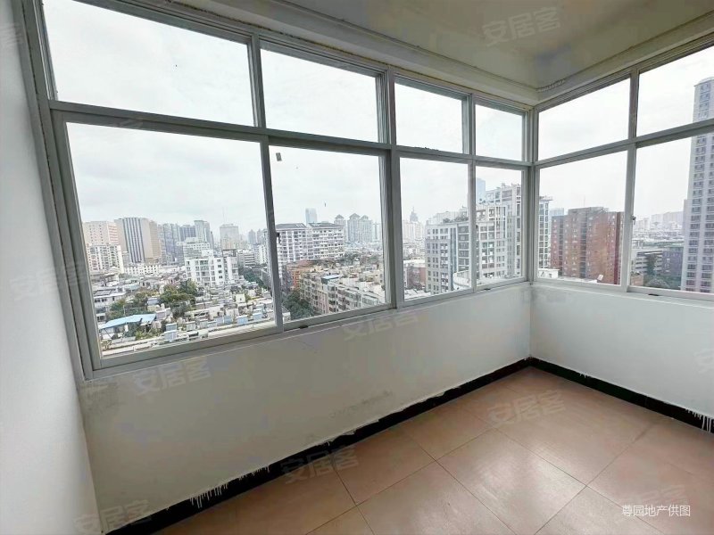 新兴大厦南北通透商品住宅装修好近地铁楼层好