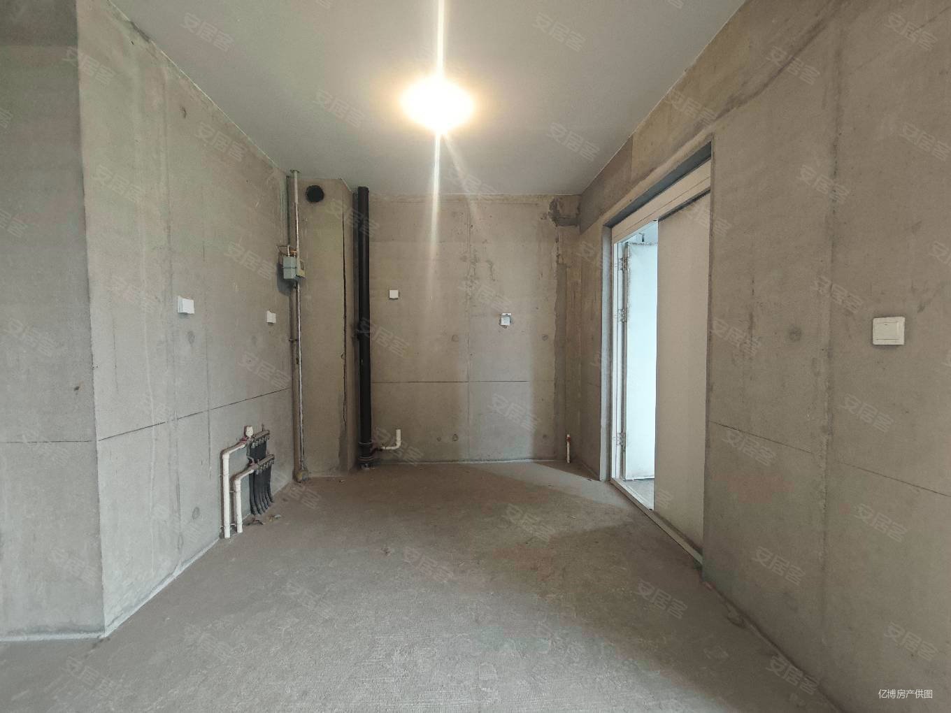 太原房产网>太原二手房>万柏林二手房>千峰南路二手房>公园伍号>1360