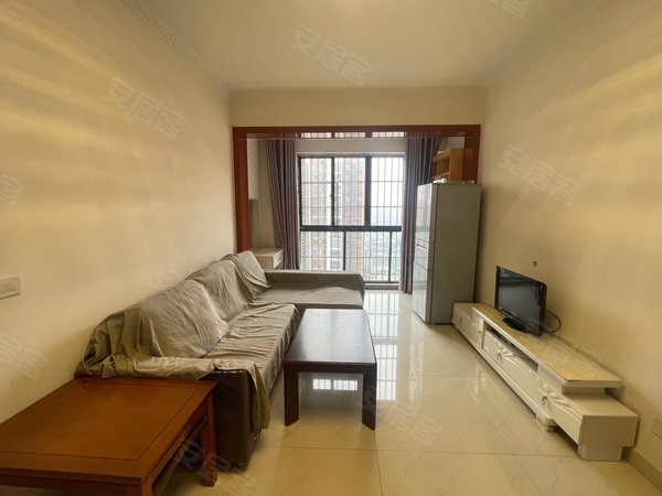 重庆潼南潼南城区上品景苑隆鑫旁精装电梯两室出租家电家具齐全拎包