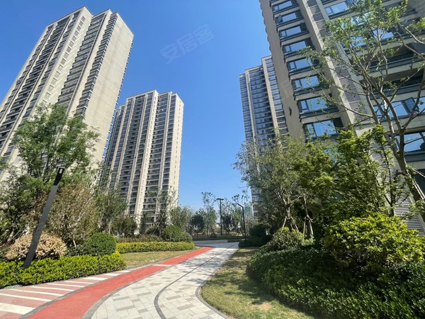 商丘睢阳华夏游乐园碧桂园天悦府二期华夏游乐园旁 碧桂园天悦府 精装