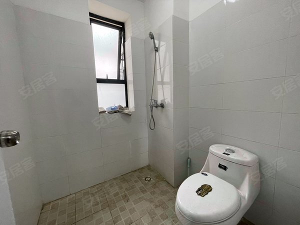 海口美兰白龙盛贤景都近国兴大润发杪椤湾省政协博物馆省图书馆海工商雅乐里兴丹路海府出租房源真实图片