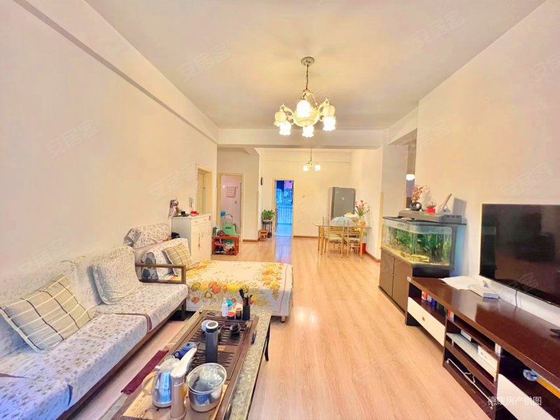 中庭位置采光好,出门50米地铁口,三和花园二手房,140万,2室2厅,2卫