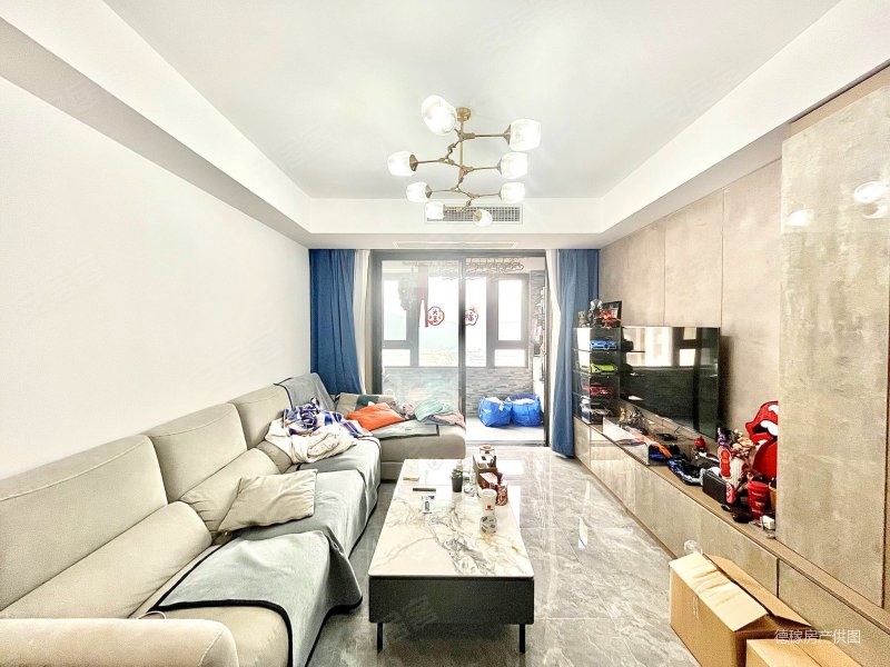 还有车位,万达茂御湖仕家三期二手房,201万,3室2厅,2卫,97平米-南京