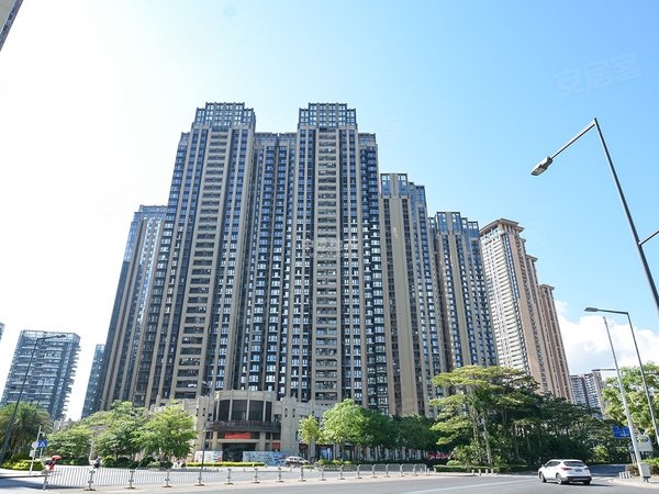 深圳南山深圳湾汉森吉祥龙花园新出保臻房!