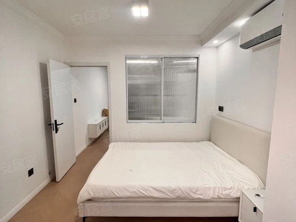 金华东阳横店繁荣街266-308号楼全智能带投影公寓无中 拎包入住 可月付 随时看房出租房源真实图片