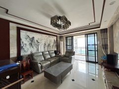 新世纪颐龙湾 5室2厅2卫  电梯房 豪华装修 168平米