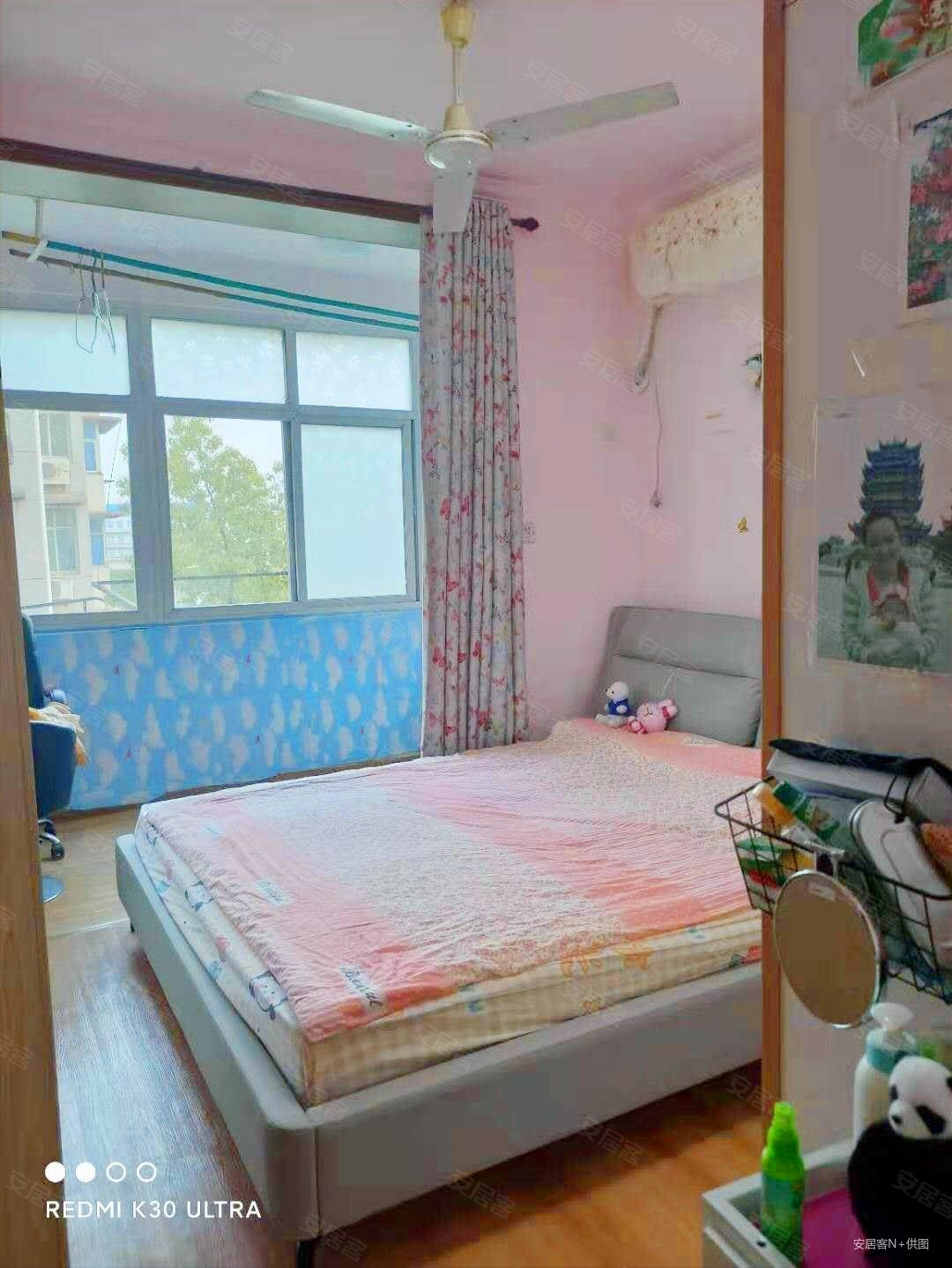 船厂向阳小区2室1厅1卫62㎡南北56万