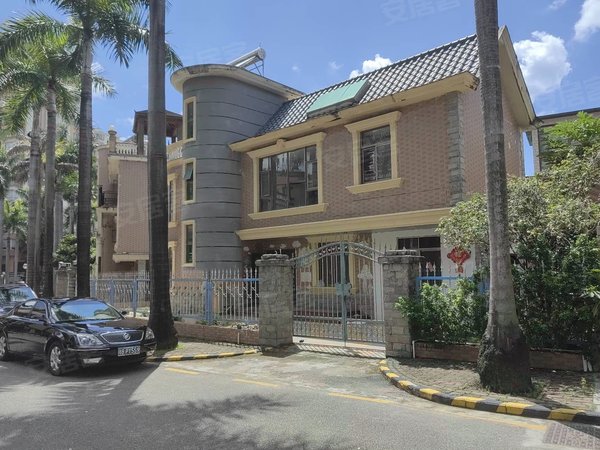 深圳布吉丹竹头龙泉别墅主干道龙泉别墅,独栋别墅,可停车3台,花园面积