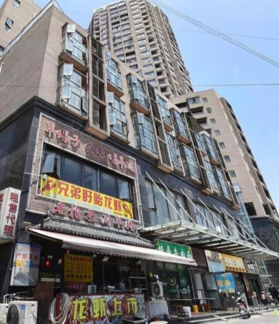 交通便利 双卫格局 精装可拎包入住 近地铁 电梯房,金桥中环大厦二手