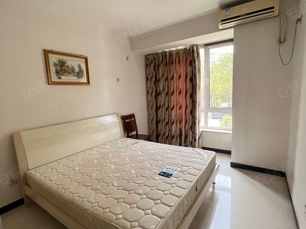 天津静海静海镇海馨园电梯洋房,两室精装,位置好,户型好,看房有钥匙